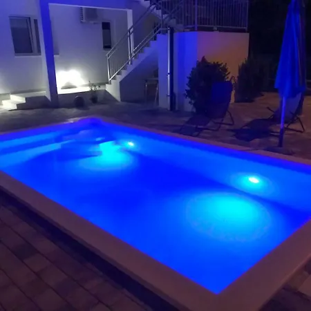 Tayla-apartment Apartman *