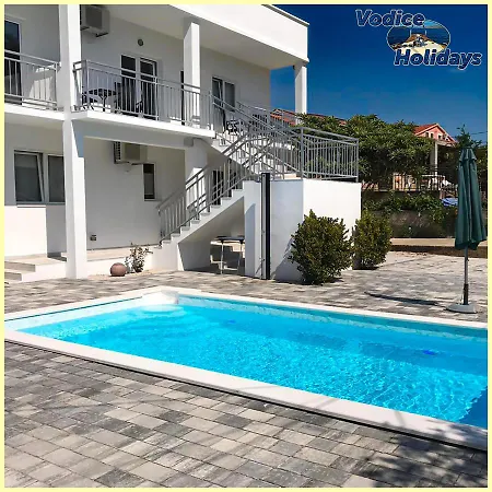 Tayla-apartment Apartman