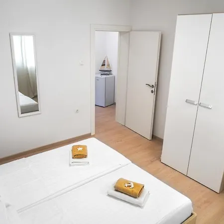 Tayla-apartment Apartman *