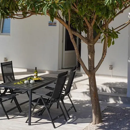 Tayla-apartment Apartman *